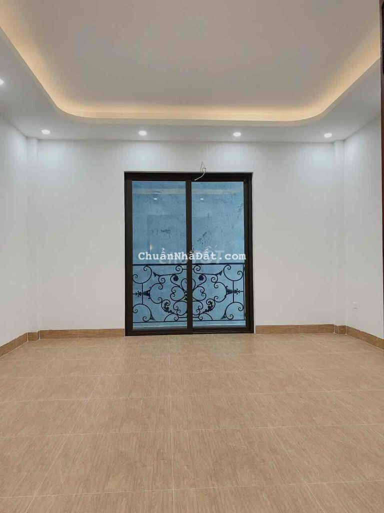 Bán nhà Di Trạch 5 tầng xây mới 34m2 chỉ 2,15 tỷ