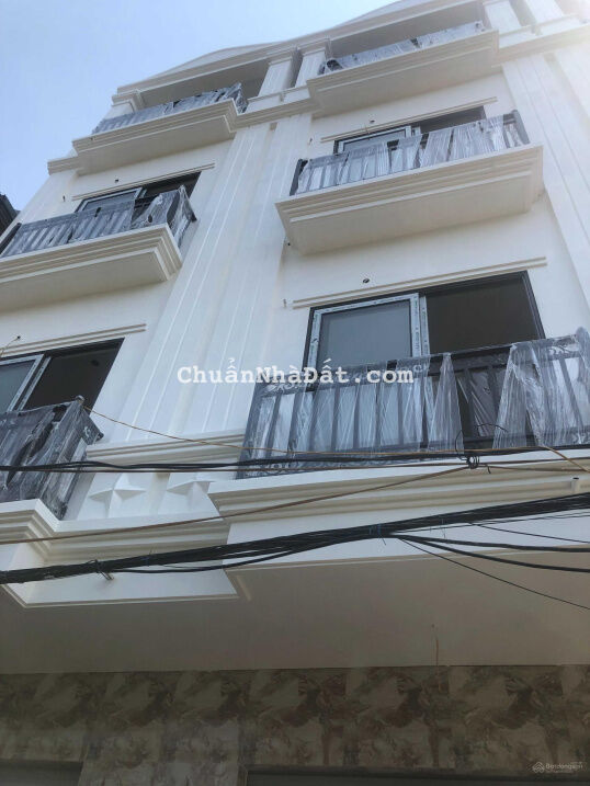 Siêu phẩm ô tô đỗ cửa 35m2 x 4 tầng, ngõ thông thoáng, gần trường chợ, giao thông thuận tiện