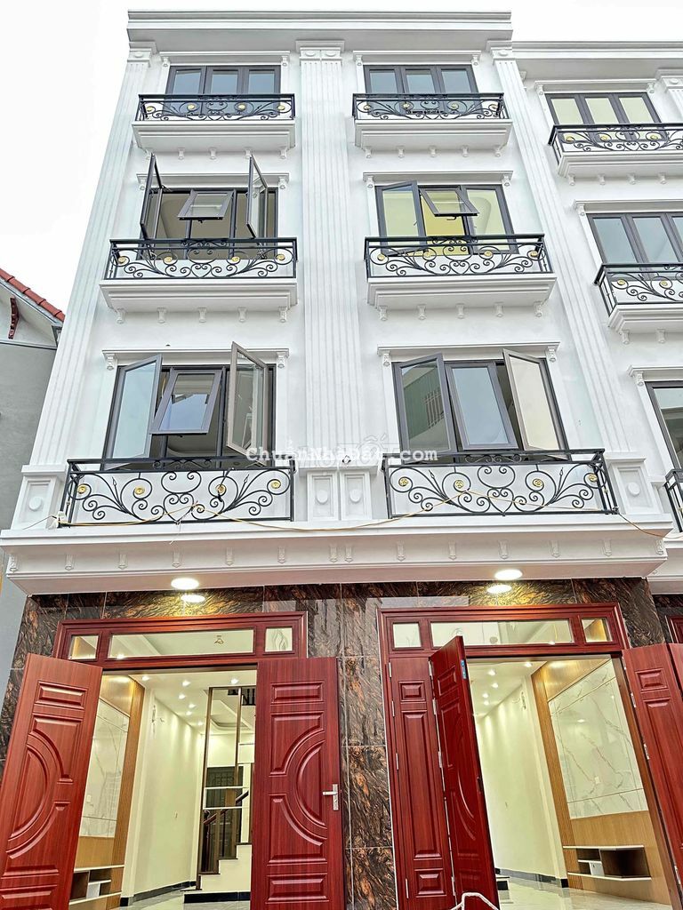 Bán nhà 36m2 Kim Chung. Ngõ thông thoáng. Ô TÔ đỗ cạnh nhà