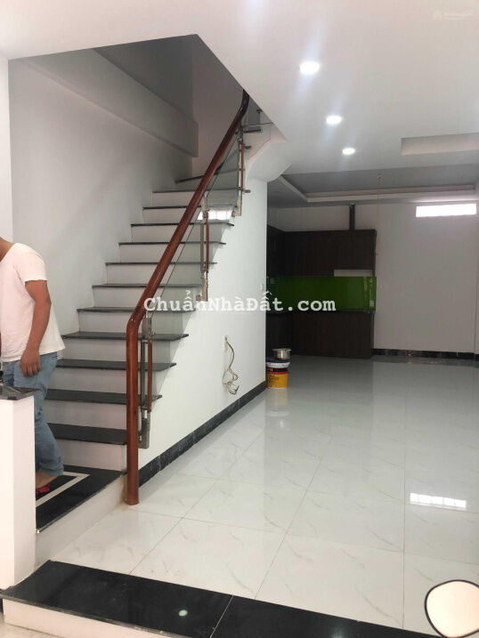 Bán nhà Phú Vinh, An Khánh, Hoài Đức. 40 m2 xây 4 tầng. Nhà đã hoàn thiện. Giá 2.8 tỷ