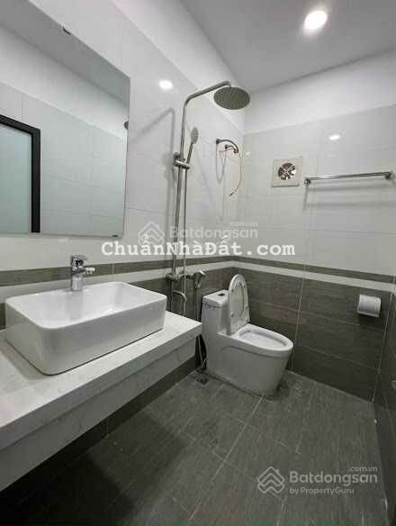 SIÊU HIẾM! CHỈ 2.7 TỶ CÓ NGAY NHÀ MỚI TINH - 4 CHỖ ĐỖ CỬA, KIM CHUNG HOÀI ĐỨC. DT: 45M2 * 5T * 6PN