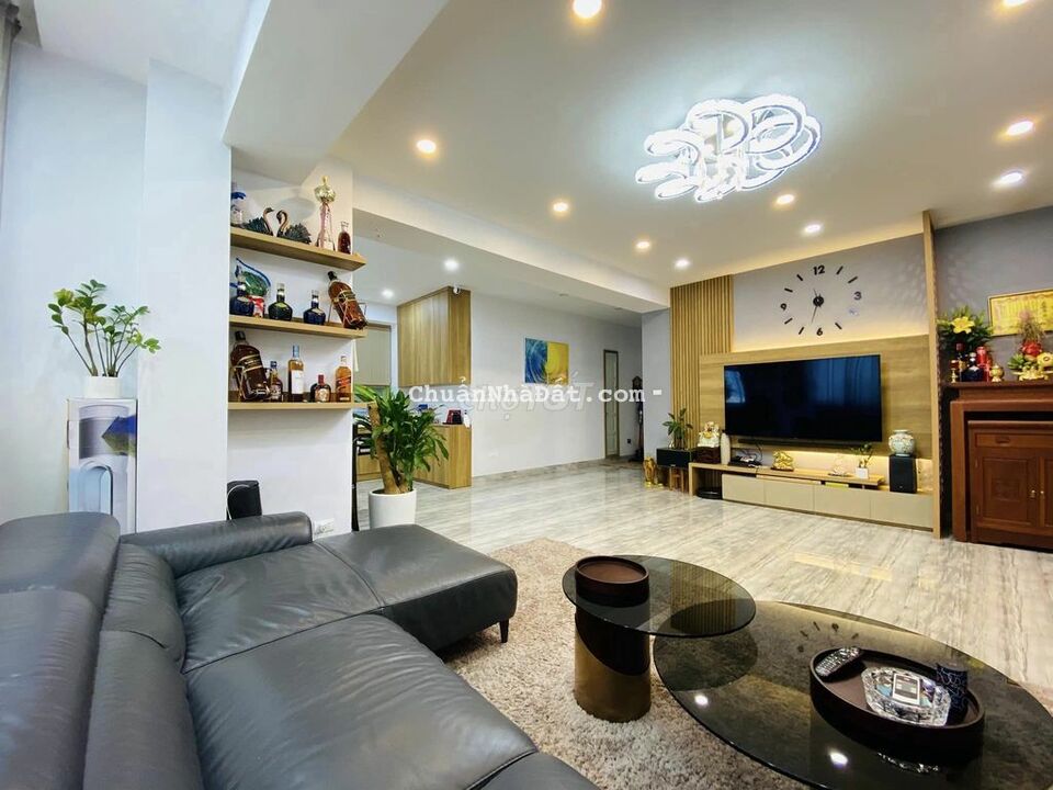 Hạ chào! Nhà Vân Canh, lô góc, gara ô tô, ngõ thông, 45m2*5T