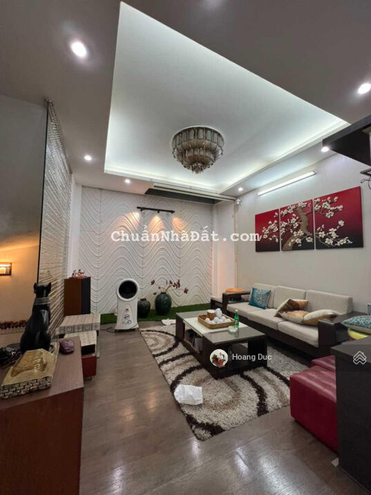Bán nhà mặt ngõ 553 Giải Phóng Hoàng Mai 111m2 đường 10m vỉa hè lô góc 2 mặt đường kinh doanh tốt