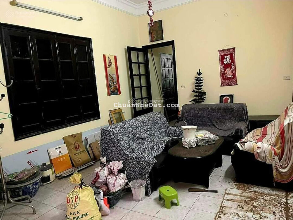 Hoàng Mai bán đất tặng nhà 4 tầng ở tốt. 115m2 giá 7.8 tỷ có thương lượng Hoàng Mai bán đất tặng nhà 4 tầng ở tốt. 115m2 giá 7.8 tỷ có thương lượng