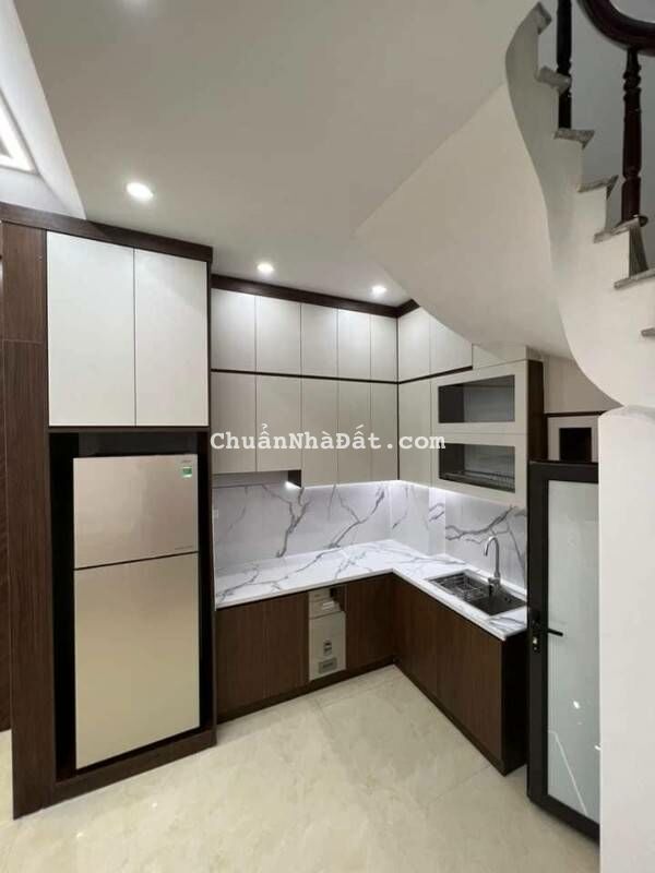Nhà Đẹp Gần Đường Ô TÔ Tân Mai 30m, 4 tầng, mt 4.1m, giá 3.98 tỷ
