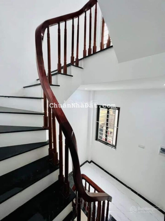 Nhà mới - mặt ngõ ô tô - kinh doanh - 2 thoáng