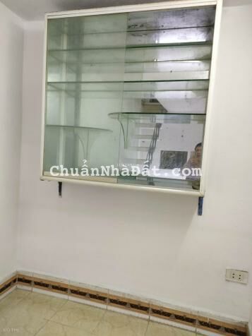 Nhà giảm giá bán gấp giá rẻ nhà Tân Mai 588 triệu 10m tầng 1, tầng 2 đua 11m, 3 tầng, mặt tiền 2 m