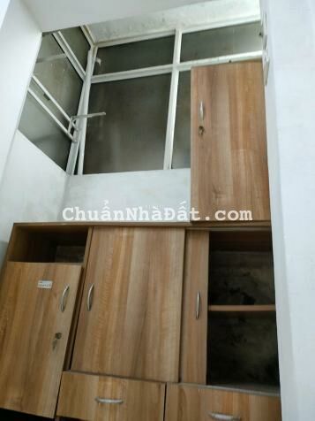 Bán gấp giá rẻ nhà Tân Mai 590 triệu (giá cũ 750 triệu) 11m tầng 1, tầng 2 đua 12m, 3 tầng