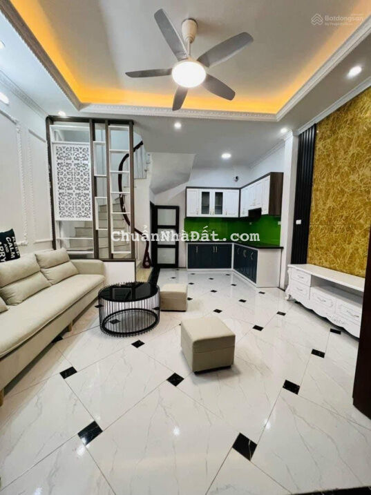 Nhà sang xịn mịn + full nội thất 34m2, 5 tầng, 3.8 tỷ - Định Công Thượng - HM Nhà sang xịn mịn + full nội thất 34m2, 5 tầng, 3.8 tỷ - Định Công Thượng - HM