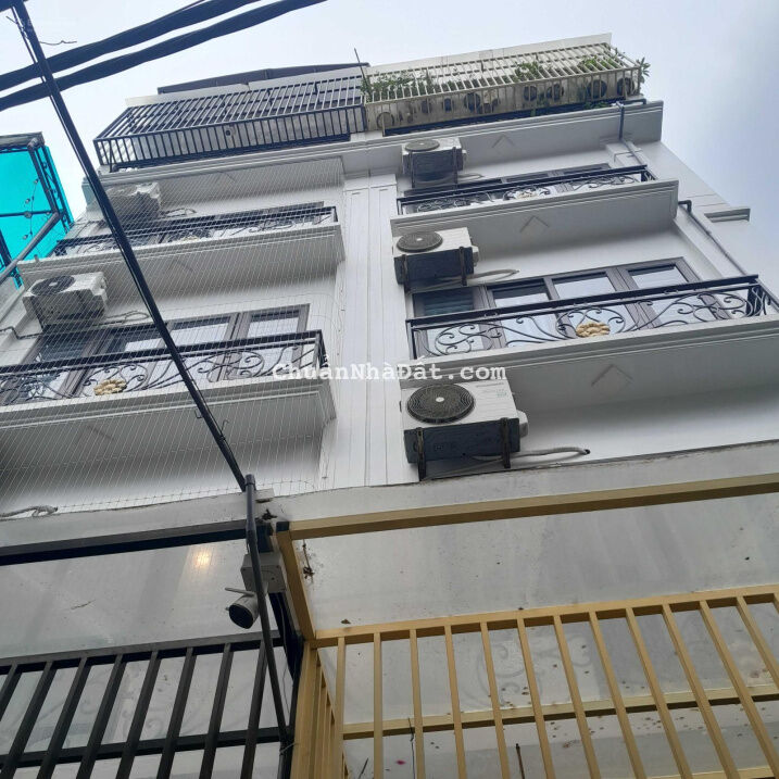 Ô tô đỗ cửa - 4.25 tỷ, 6 tầng, 34m2 - Định Công Hạ - Hoàng Mai