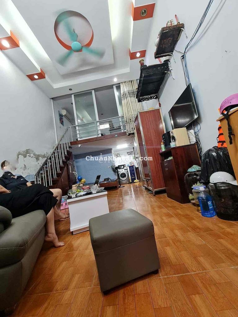 Bán nhà Ngõ 260 Phố Tân Mai quận Hoàng Mai. Ngõ rộng đẹp giá rẻ 1,1 ty