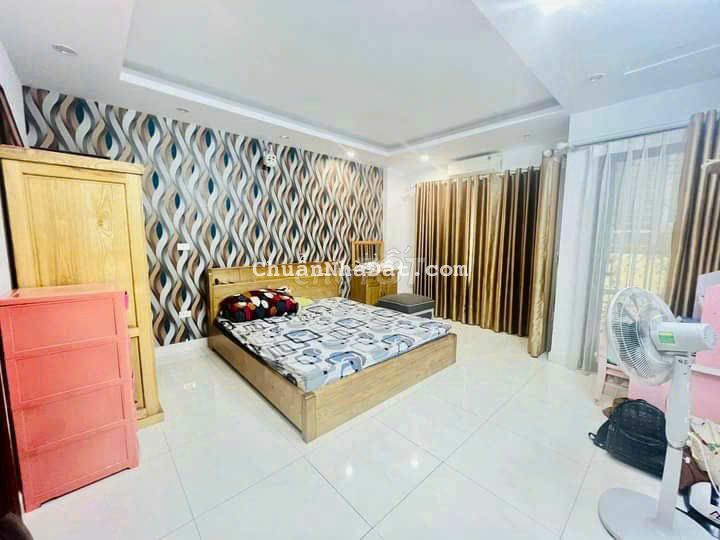 CHỦ CẦN BÁN GẤP NHÀ HÀNG XÓM HAI BÀ TRƯNG 35M2 x 5 TẦNG