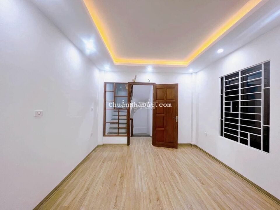 BÁN NHÀ ĐỊNH CÔNG- TRẦN HÒA- VŨ TÔNG PHAN MỚI CỨNG 5 TẦNG DƯỚI 4 TỶ BÁN NHÀ ĐỊNH CÔNG- TRẦN HÒA- VŨ TÔNG PHAN MỚI CỨNG 5 TẦNG DƯỚI 4 TỶ