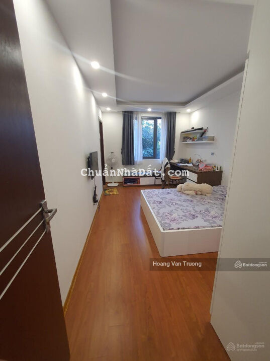 Bán nhà Vĩnh Hưng Hoàng Mai sổ đỏ chính chủ, 40.2m2 x 5T ngõ nông, thông 20m giá tốt nhất 4.35 tỷ