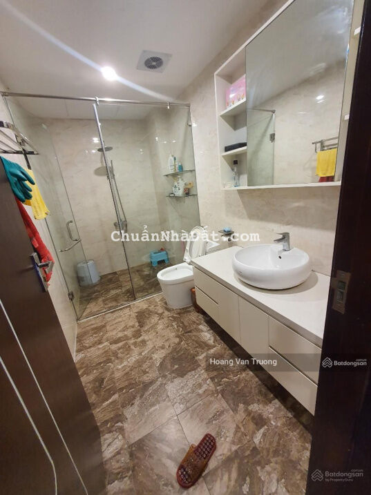 Bán nhà Vĩnh Hưng Hoàng Mai sổ đỏ chính chủ, 40.2m2 x 5T ngõ nông, thông 20m giá tốt nhất 4.35 tỷ