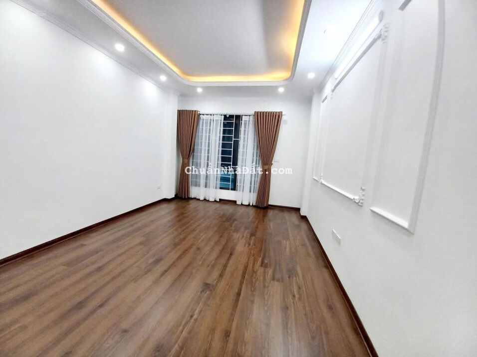 Bán nhà Minh Khai - an ninh đỉnh - ngõ ba gác tránh - gần hồ Đền Lừ 42m2 - 3,5 tỷ