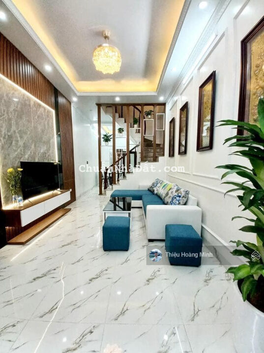 Bán nhà khu vực Lương Khánh Thiện, Hoàng Mai, 42m2, ngõ cực nông và thoáng, nhỉnh 4 tỷ Bán nhà khu vực Lương Khánh Thiện, Hoàng Mai, 42m2, ngõ cực nông và thoáng, nhỉnh 4 tỷ
