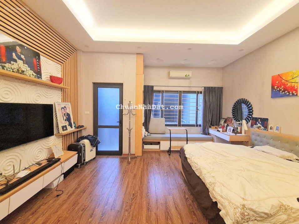 Bán nhà Giáp Bát - 50m ra phố - ô tô cách vài bước - nhà dân xây - full nội thất - 42m2 - 4,35 tỷ