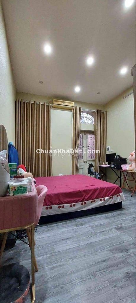 Bán Nhà Hoàng Mai, ngõ thông, ô tô đỗ cổng, 45m, 4 tầng, sổ đỏ 3,25 tỷ Bán Nhà Hoàng Mai, ngõ thông, ô tô đỗ cổng, 45m, 4 tầng, sổ đỏ 3,25 tỷ
