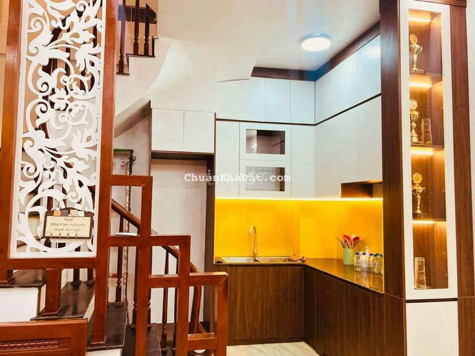 Bán nhà Hoàng Mai, nhà đẹp ở luôn, 45m, 4 tầng ,sổ đỏ đẹp 3,25 tỷ
