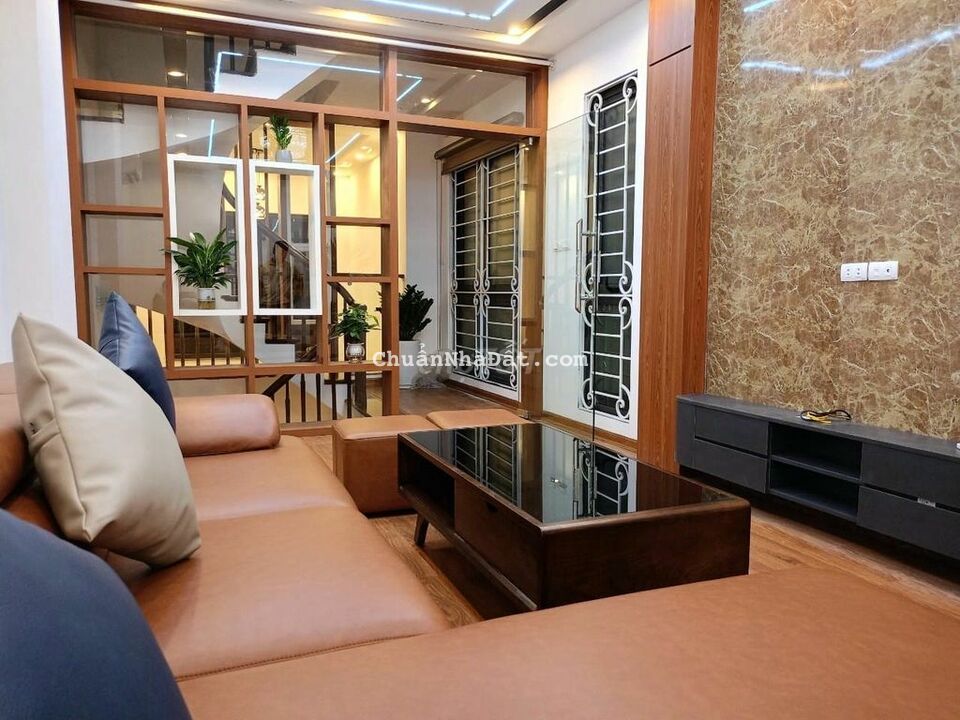 BÁN NHÀ RIÊNG DÂN XÂY KIM GIANG- CẦU DẬU- LINH ĐÀM RỘNG THOÁNG GIÁ MỀM