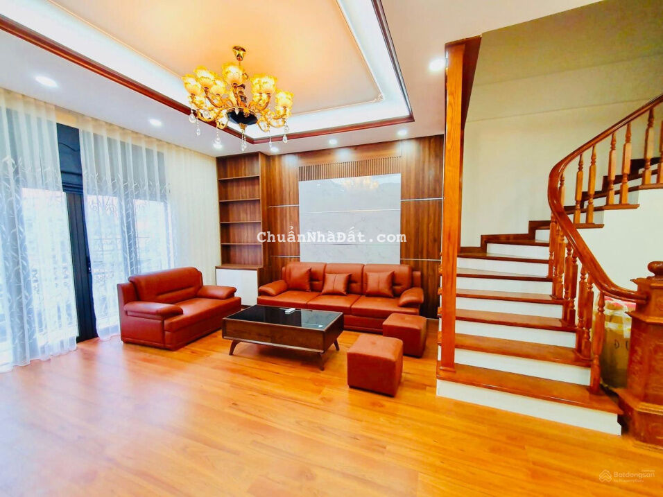 Bán nhà Định Công Thượng, Hoàng Mai 45m2, 5T, MT 4,8m. Ô tô vào nhà, kinh doanh ngày đêm vị trí đẹp