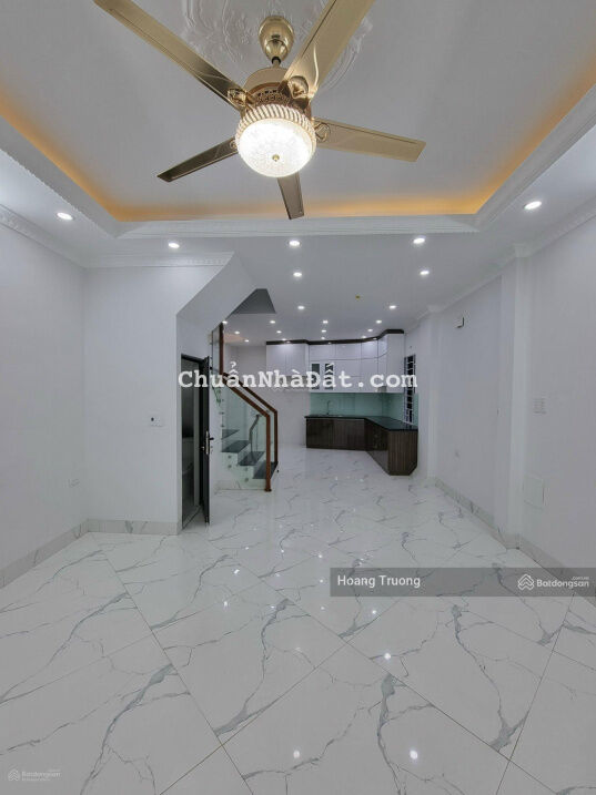 Bán nhà cổng trường Vinschool Times City, TP. Hà Nội - diện tích 47m2 giá 5.99 tỷ lô góc hai mặt