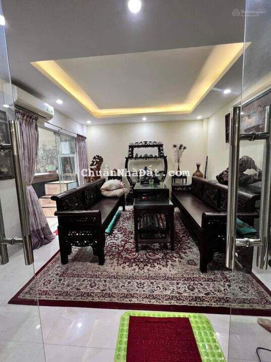 Bán nhà phố Kim Giang - lô góc - kinh doanh - ô tô - dân xây ở tỉ mỉ chắc chắn