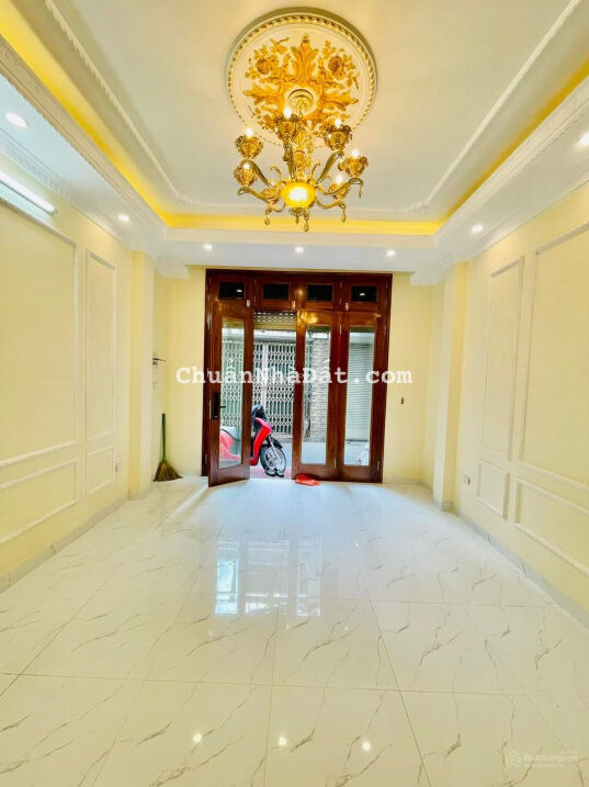 BÁN NHÀ PHỐ NGUYỄN ĐỨC CẢNH - LÔ GÓC 3 THOÁNG - Ô TÔ, KINH DOANH MẠNH - NGÕ THÔNG.GIÁ 6.X TỶ.