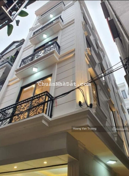 Bán nhà sổ đỏ riêng Thanh Đàm Hoàng Mai Hà Nội xây mới 51,6m2 5 tầng giá 2,95 tỷ có thương lượng