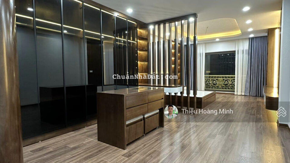 Bán nhà Tân Mai, Hoàng Mai, 51m2, 2 thoáng, ô tô đỗ cửa, nhỉnh 5 tỷ