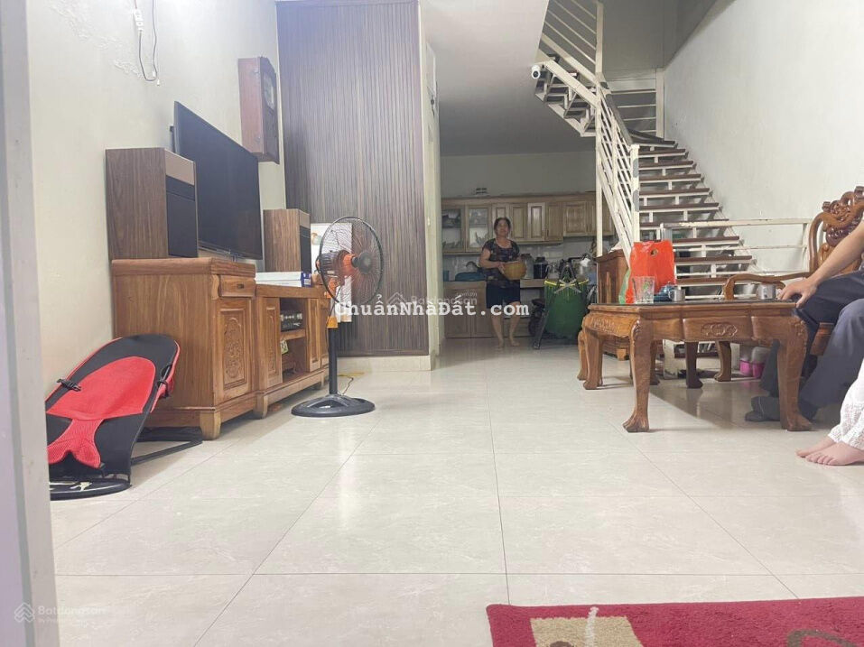 Kinh doanh - ôtô đỗ cửa - ngõ nông - thông - 3 bước ra phố - 54m2, 3,55 tỷ - Định Công Thượng - HM Kinh doanh - ôtô đỗ cửa - ngõ nông - thông - 3 bước ra phố - 54m2, 3,55 tỷ - Định Công Thượng - HM