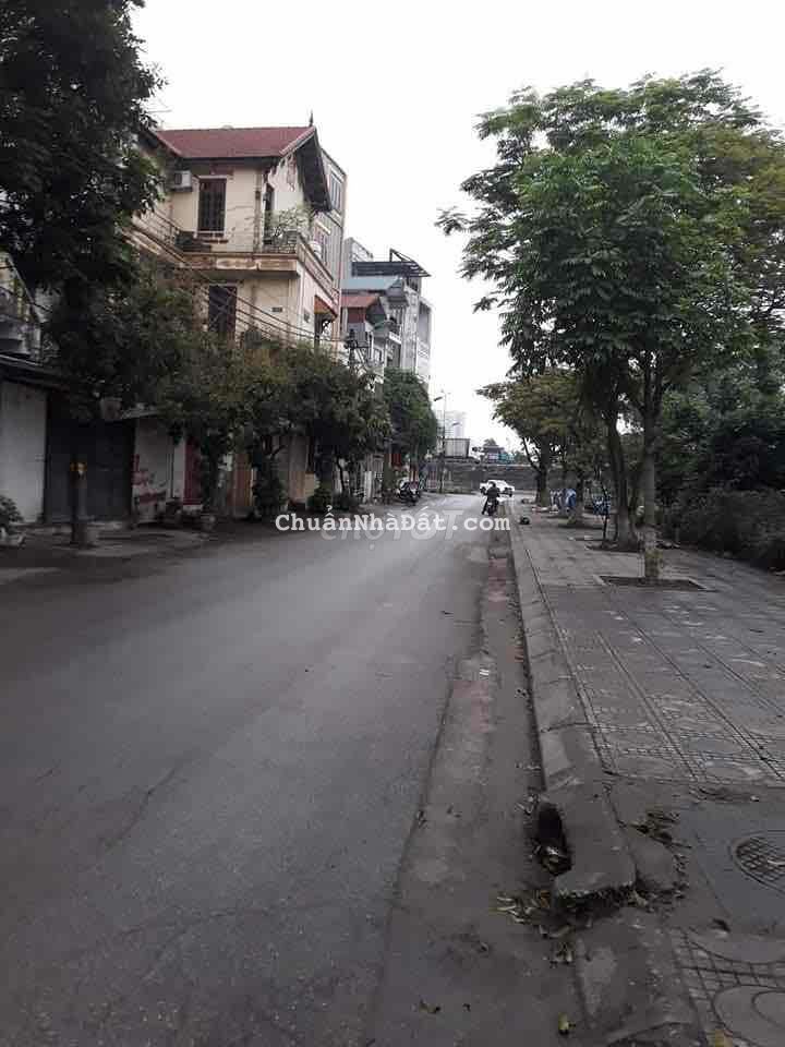 Bán nhà đất Ngõ 22 Khuyến Lương ô tô đỗ cửa 55m Giá 3.6 tỷ