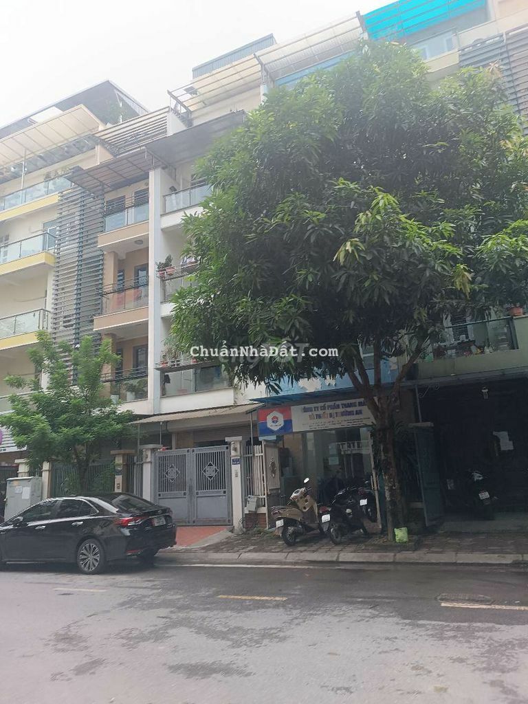 Bán Liền Kề Tam Trinh phân lô , kinh doanh 70m, 5 tầng giá 1x ,x Tỷ