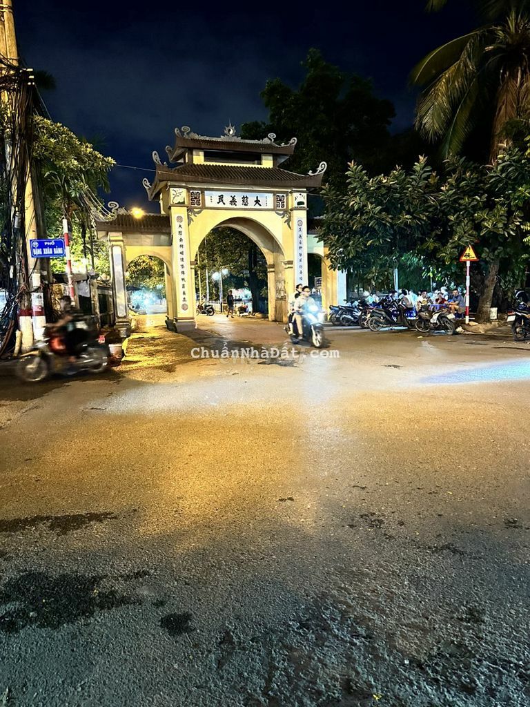 Bán nhà mặt phố hiếm gặp, Đại Từ, Hoàng Mai, diện tích 74m2, giá 18 tỷ