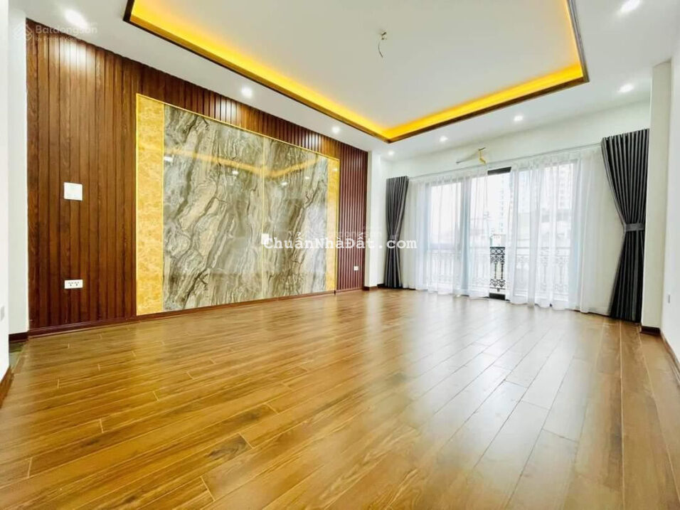 BÁN nhà khu vực phân lô, ô tô tránh, ô tô vào nhà