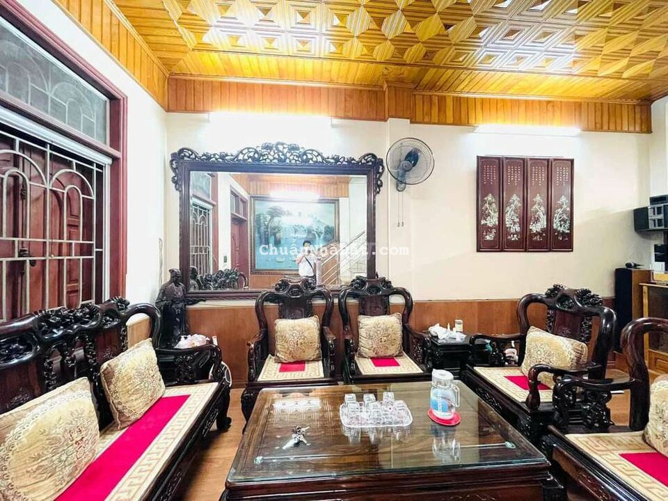 BÁN ĐẤT TẶNG NHÀ - Ô TÔ LÙI CỬA - SỔ HOA HẬU