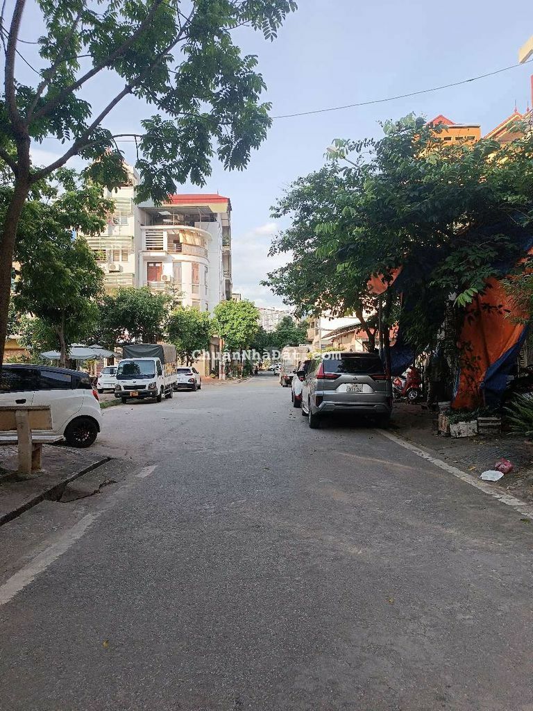 BÁN NHÀ KHU PHÂN LÔ TĐC X2B , KINH DOANH VỈA HÈ THÊNH THANG