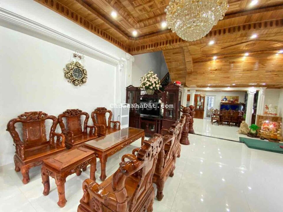 Nhà 3 tầng 2 mặt tiền An Cựu City gần Shoptel và Aoen Mall