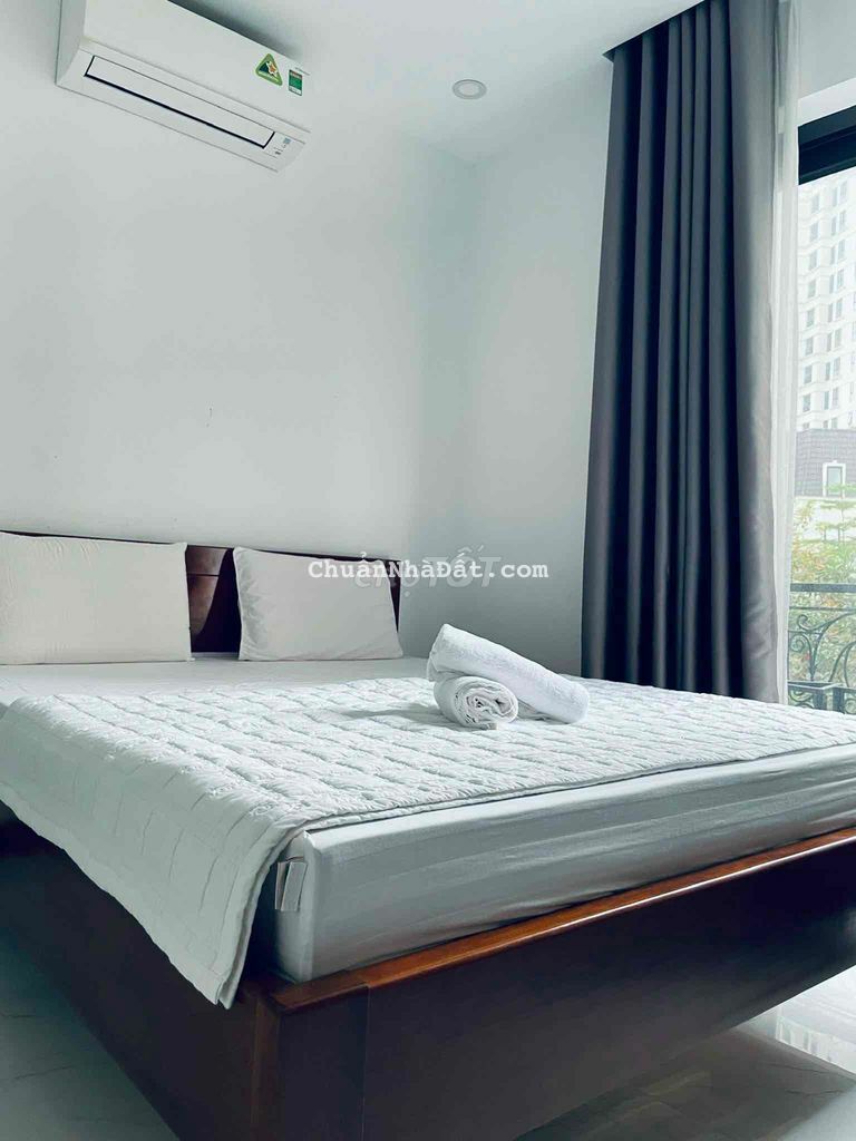Biệt thự song lập 3 tầng 2 mặt tiền The Manor Crown