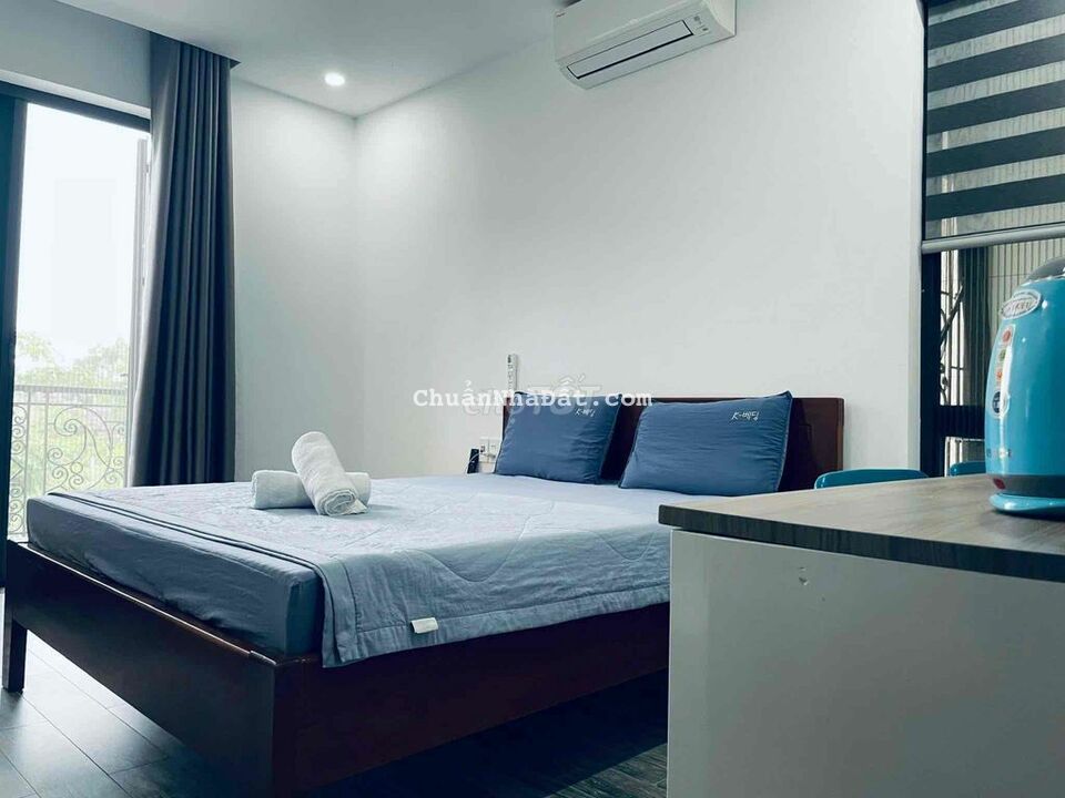 Biệt thự song lập 3 tầng 2 mặt tiền The Manor Crown