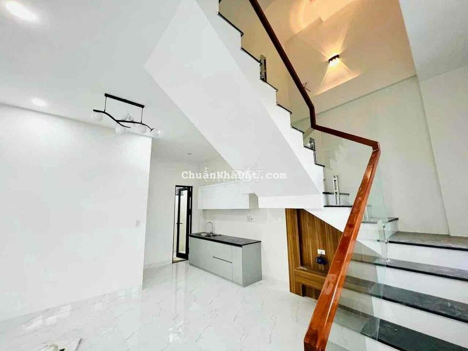 NHÀ 3 TẦNG KIỆT 141 TRẦN PHÚ, gần UỶ BAN PHƯỜNG Chỉ 2,2 ty 48m2 3 Ngủ