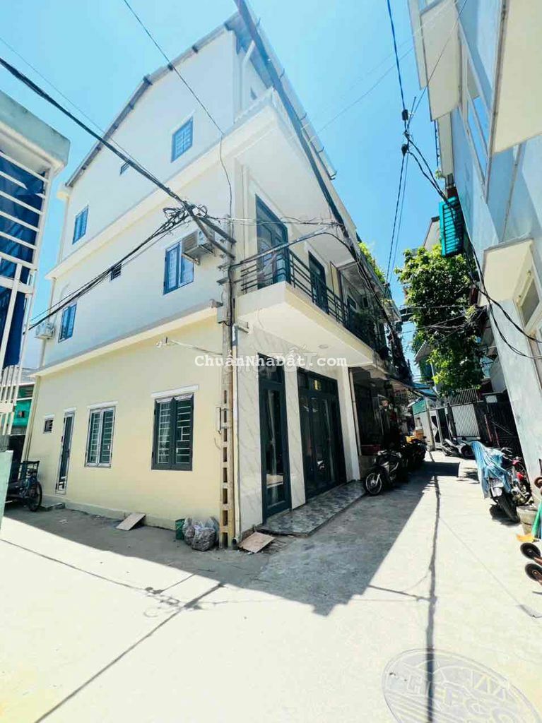 NHÀ 3 TẦNG KIỆT OTO BÀ TRIỆU, Chỉ 2,990 ty 50m2, gần BAR VEGAS