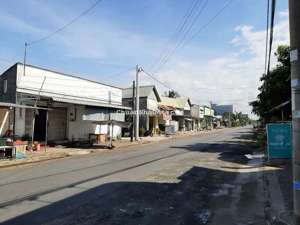 Nhà 2 Mặt Tiền Đường Lầu 3  và Hẻm 3m sau lưng nhà