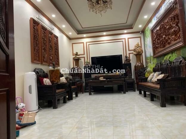 NHÀ CỰC ĐẸP TRẦN PHÚ GARA CHO 4 Ô TÔ 2 THOÁNG - SỔ ĐẸP - GIÁ CỰC SỐC