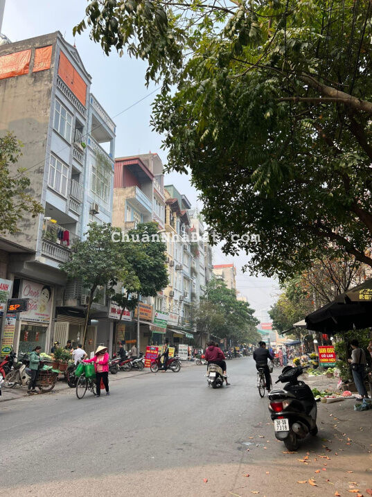 Bán nhà 4 tầng phân lô, ô tô tránh, vỉa hè, mặt ngõ kinh doanh Văn Quán, DT 30m, giá chỉ 5.x tỷ Bán nhà 4 tầng phân lô, ô tô tránh, vỉa hè, mặt ngõ kinh doanh Văn Quán, DT 30m, giá chỉ 5.x tỷ