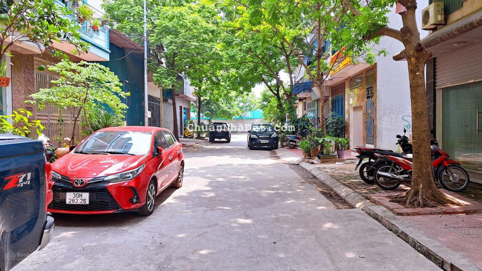 Bán nhà 4 tầng phân lô, ô tô tránh, vỉa hè, mặt ngõ kinh doanh Văn Quán, DT 30m, giá chỉ 5.x tỷ Bán nhà 4 tầng phân lô, ô tô tránh, vỉa hè, mặt ngõ kinh doanh Văn Quán, DT 30m, giá chỉ 5.x tỷ