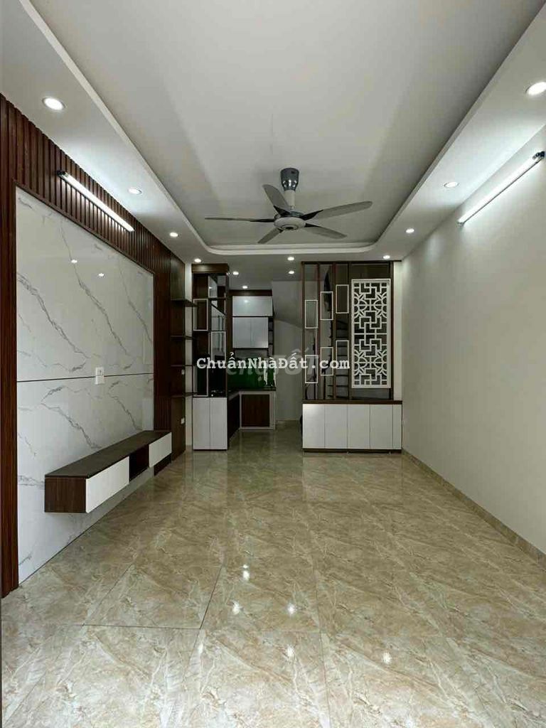 nhà 5 tầng 32 m xây mới Nhõ 1137 Quang Trung Hà Đông