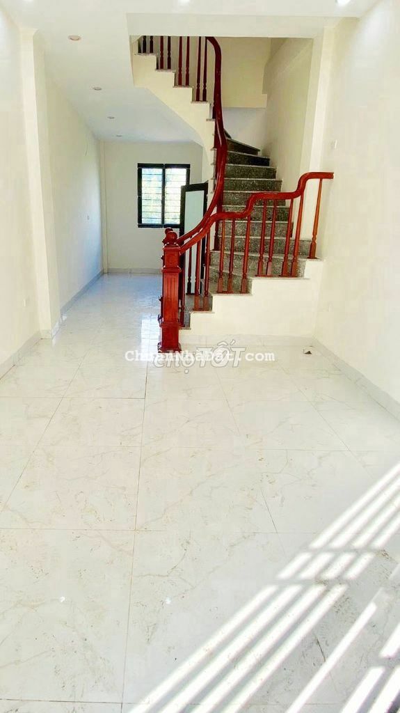 Nhà đẹp 4 tầng x 32m Ngay Gần QL 6 - Bến xe Yên Nghĩa giá 1.95 tỷ