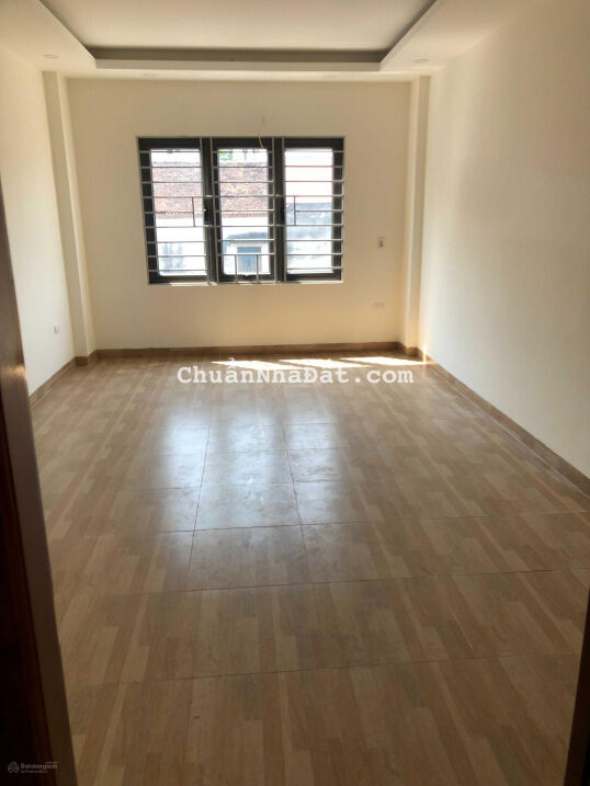 Bán nhà 4 tầng mới xây tổng diện tích 130m2. Ngõ ô tô đỗ cửa tại Đồng Mai, Hà Đông. Cách QL6 200m